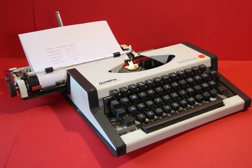 Macchina scrivere portatile - scrivere,