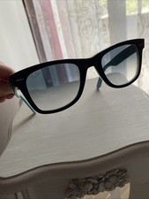 Occhiali da sole wayfarer azzurri e neri, RB 2140