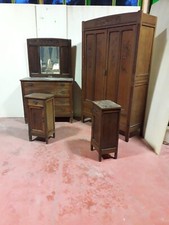 Camera letto stile liberty in ciliegio