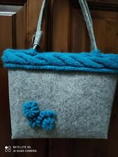 Borsa in feltro fatta a mano, bordura a maglia e decorazioni con fiori Smirne 