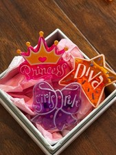 Anelli in plastica tema principessa bomboniera festa cupcake biscotti topper diva ragazze set 12