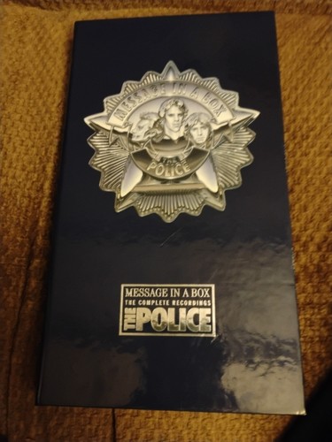 The police message box - box, 4