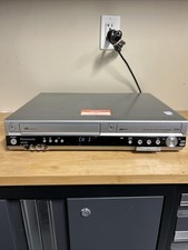 Panasonic DMR-ES35V registratore combinato DVD/VCR TESTATO e funzionante - senza telecomando