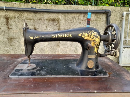 Macchina per cucire singer - per,