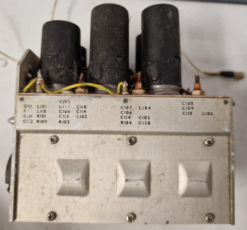 Amplificatore - , di