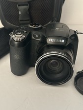 Fujifilm FinePix S2980 14MP