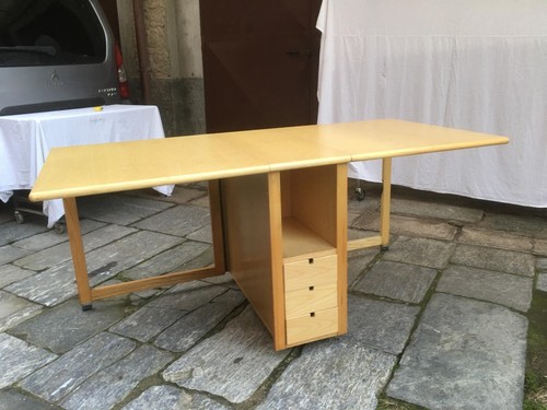 Tavolo pieghevole con - , rotelle