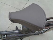 dessus de selle neuf  pour