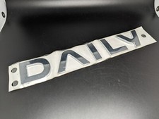 IVECO DAILY 35MM GRANDE SIGLA EMBLEMA FREGIO STEMMA SCRITTA TARGHETTA BADGE NOME