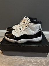 Taglia 10,5 - Jordan 11 Retro