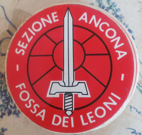 Adesivo fossa dei - fossa, leoni
