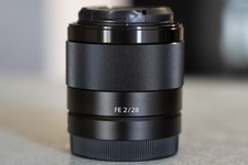 SONY FE 28mm f/2 (SEL28F20) -