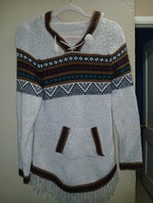 Maglione con cappuccio in