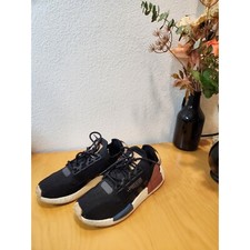 Adidas NMD R1 V3 scarpe da