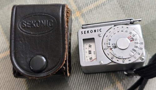 Sekonic clip hot shoes - sekonic,