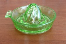 Antique Vintage Green Depression Glass Citrus Orange Juicer Reamer  ~ Excellent