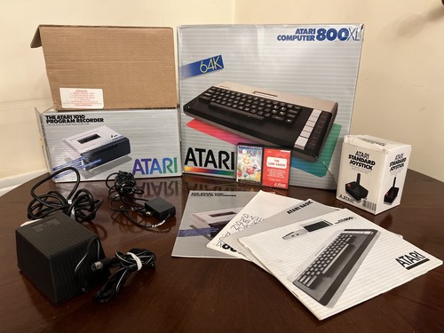 Computer atari 800xl - computer,