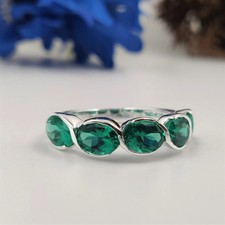 Splendido anello eternità con