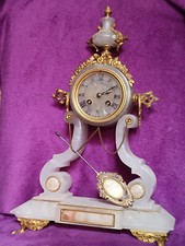 orologio da appoggio in alabastro e bronzi dorati epoca 800