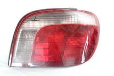 8155052130 FARO FANALE POSTERIORE DESTRO TOYOTA YARIS 1.0 50KW 3P B 5M (2000) RI