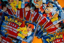 (2000) TOPPS Pokémon Trading