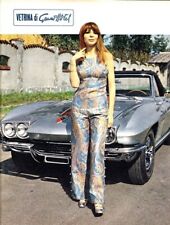 CHEVROLET CORVETTE STING RAY & GIRL - 1967
