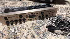 BASS V-AMP PRO Behringer