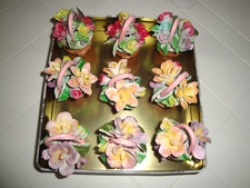 LOTTO 9 MINI CESTINI DI FIORI CON GLITTER IN CERAMICA - BOMBONIERA VINTAGE '80..