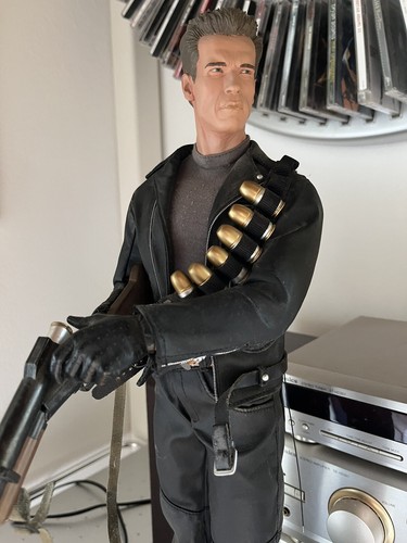 Terminator sideshow - terminator,