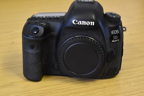 Canon eos mark - eos,