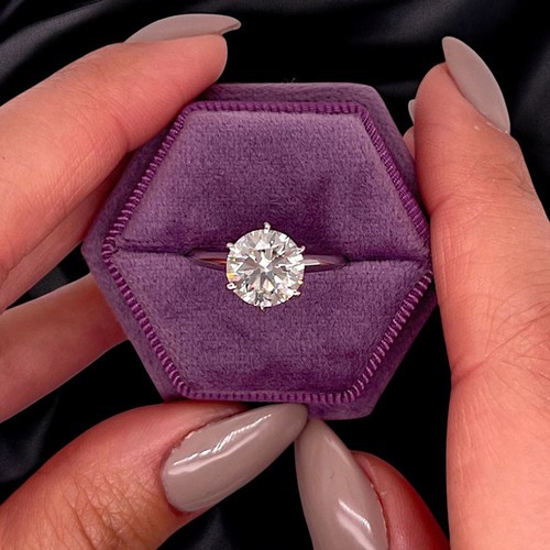 Anello esclusivo diamante