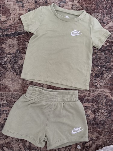 Completo nike due - due, 12