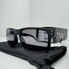 0009102 Oakley Holbrook nero