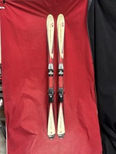 Skis: Rossignol Axium skis