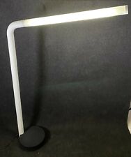 LAMPADA TERRA ANGOLARE LUCE