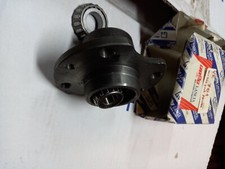 LANCIA PRISMA 1600 CC MOZZO POST COMPLETTO DI CUSCINETTI