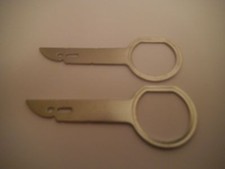 Porsche 911 996 Becker CDR-22 CDR22 Coppia Strumenti Rimozione Autoradio Chiavi Pin