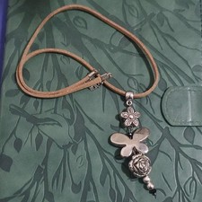 Collana con ciondolo farfalla