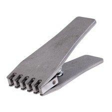 Strumento per incordare la