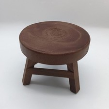 Sgabello per piante in legno