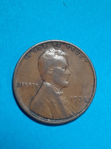 One cent 1935 penny - one,