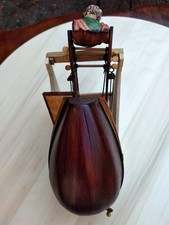 Ghironda Mod E12 – Strumento