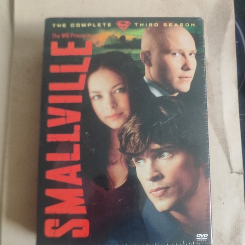 Smallville complete third - smallville:,