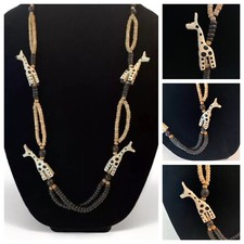Collana stile tribale con quattro giraffe legno intagliato a mano safari marrone naturale