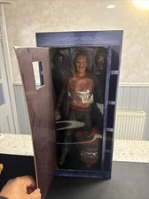 Figurina ufficiale NECA 18"