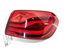 Fanale posteriore esterno lato