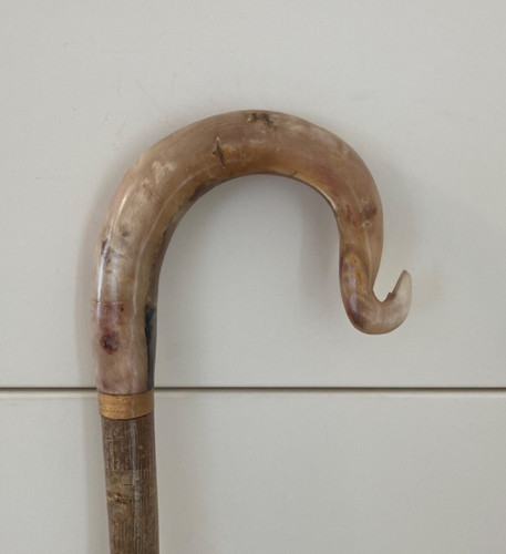 Rams horn crook nocciola - su,
