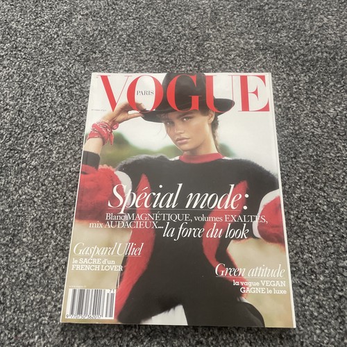 Vogue paris magazine - paris,