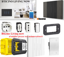 Stock Living Now Bticino prese interruttore pulsanti placche serie completa
