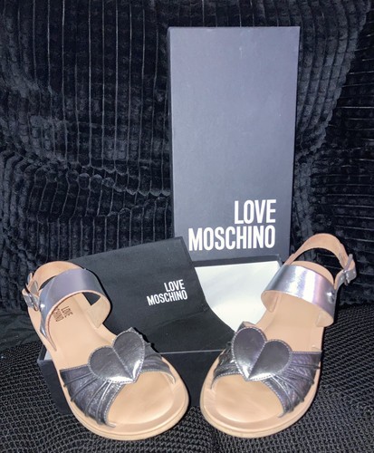 600 moschino made - $600,